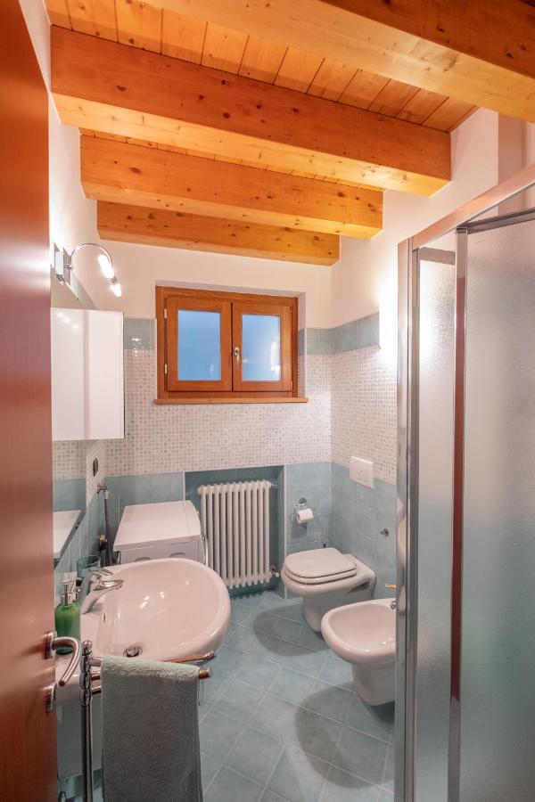 Happy Guest Apartments - Lake & Relax Riva di Solto Buitenkant foto
